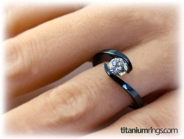 Stella | Black Titanium Solitaire Ring