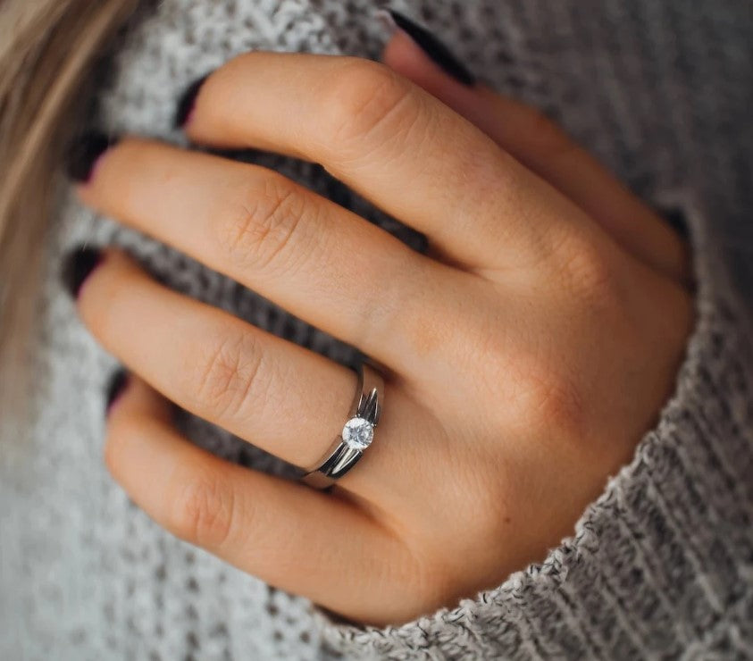 How to Resize Your Engagement Ring | The Diamond Vault