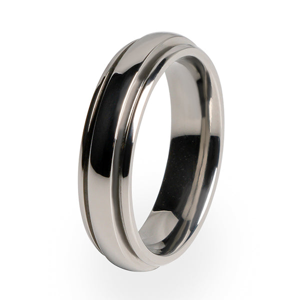 A simple yet elegant traditional design. Titanium wedding ring for women.